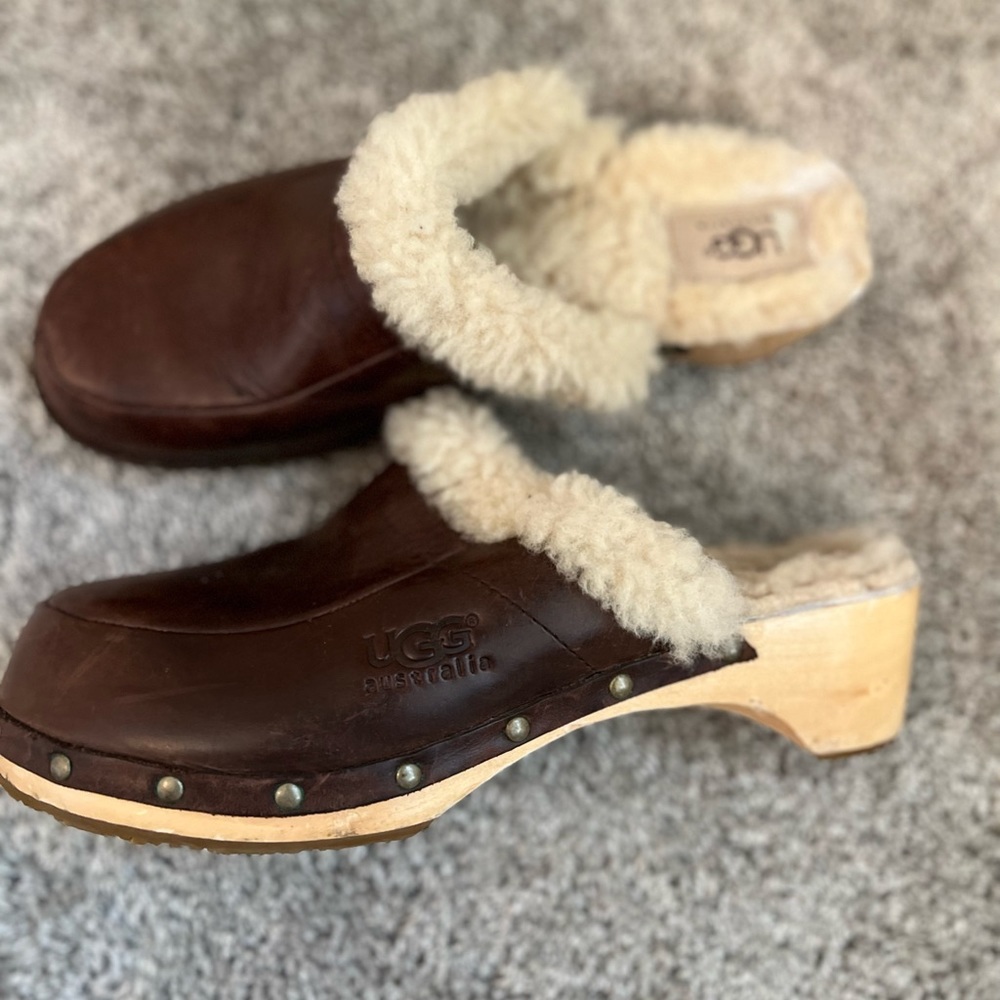 UGG WINTER CLOGS